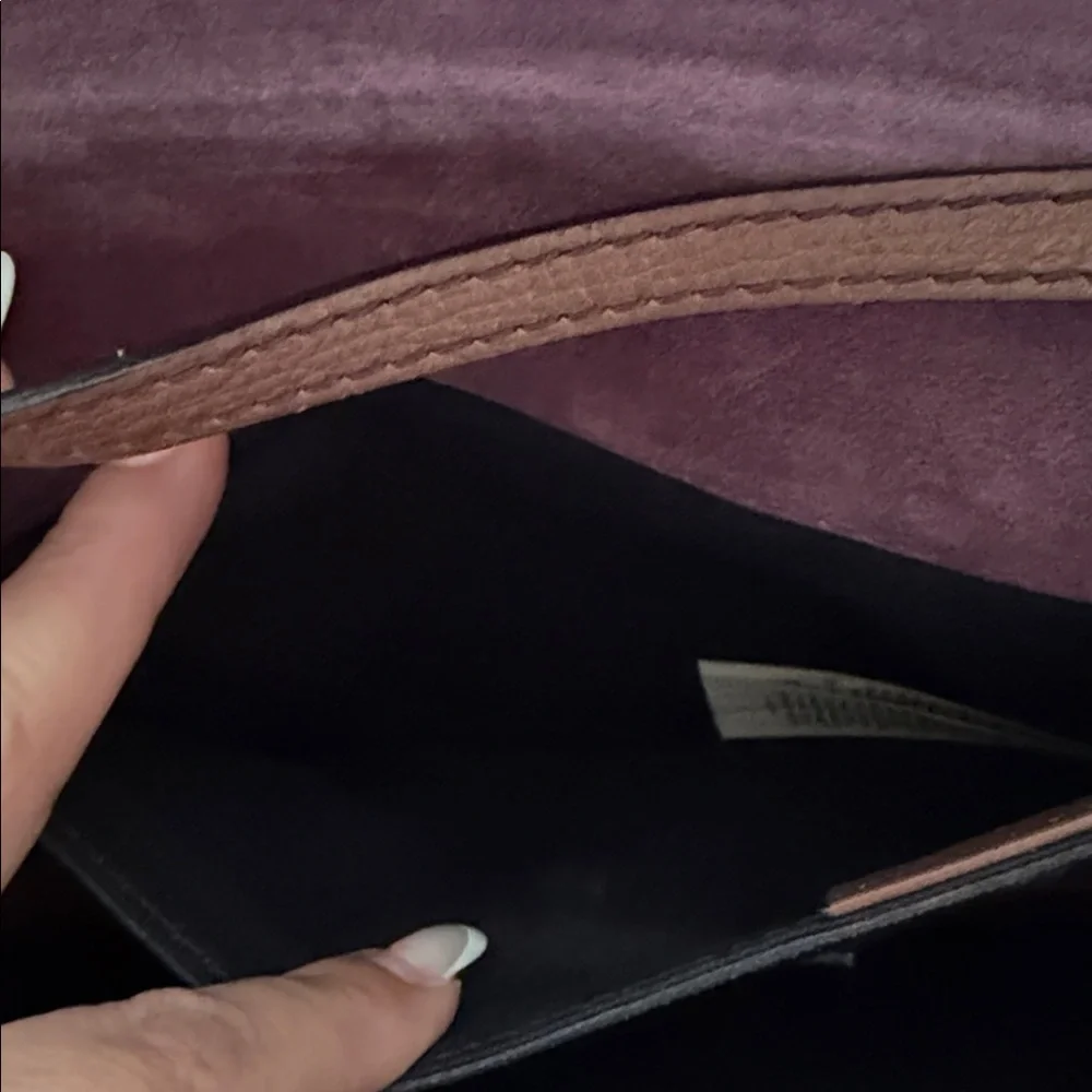 Burberry Maroon and Tan Leather Interior - Picture 6 of 13